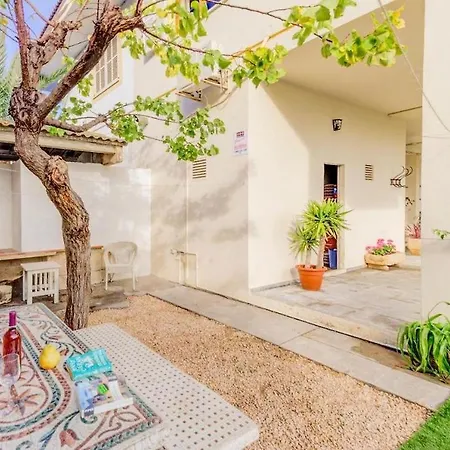 Vivienda Con Piscina A 300 Metros De La Playa Apartment *