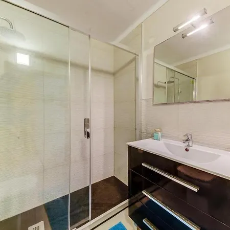 Vivienda Con Piscina A 300 Metros De La Playa Apartment *